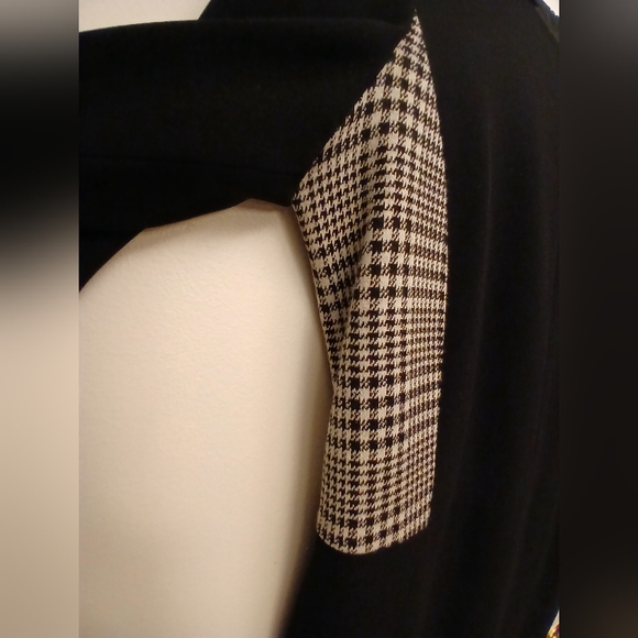 Judith &Charles Elegant Black Dress with Houndstooth Accents.Size 8 - Picture 3 of 10